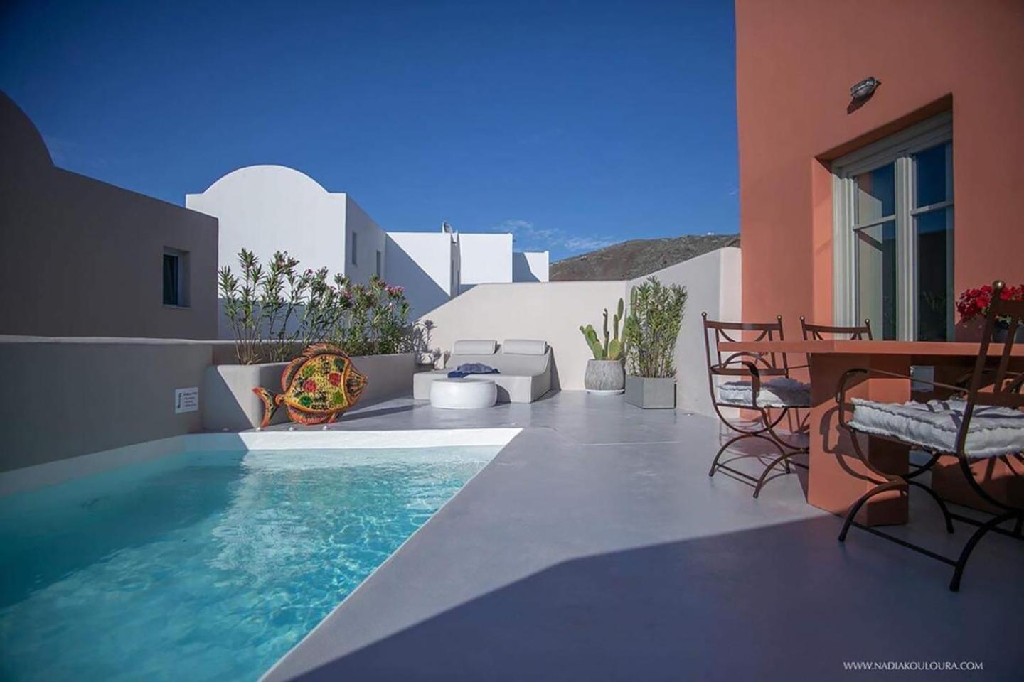 Pink Freud Villas Santorini أويا المظهر الخارجي الصورة