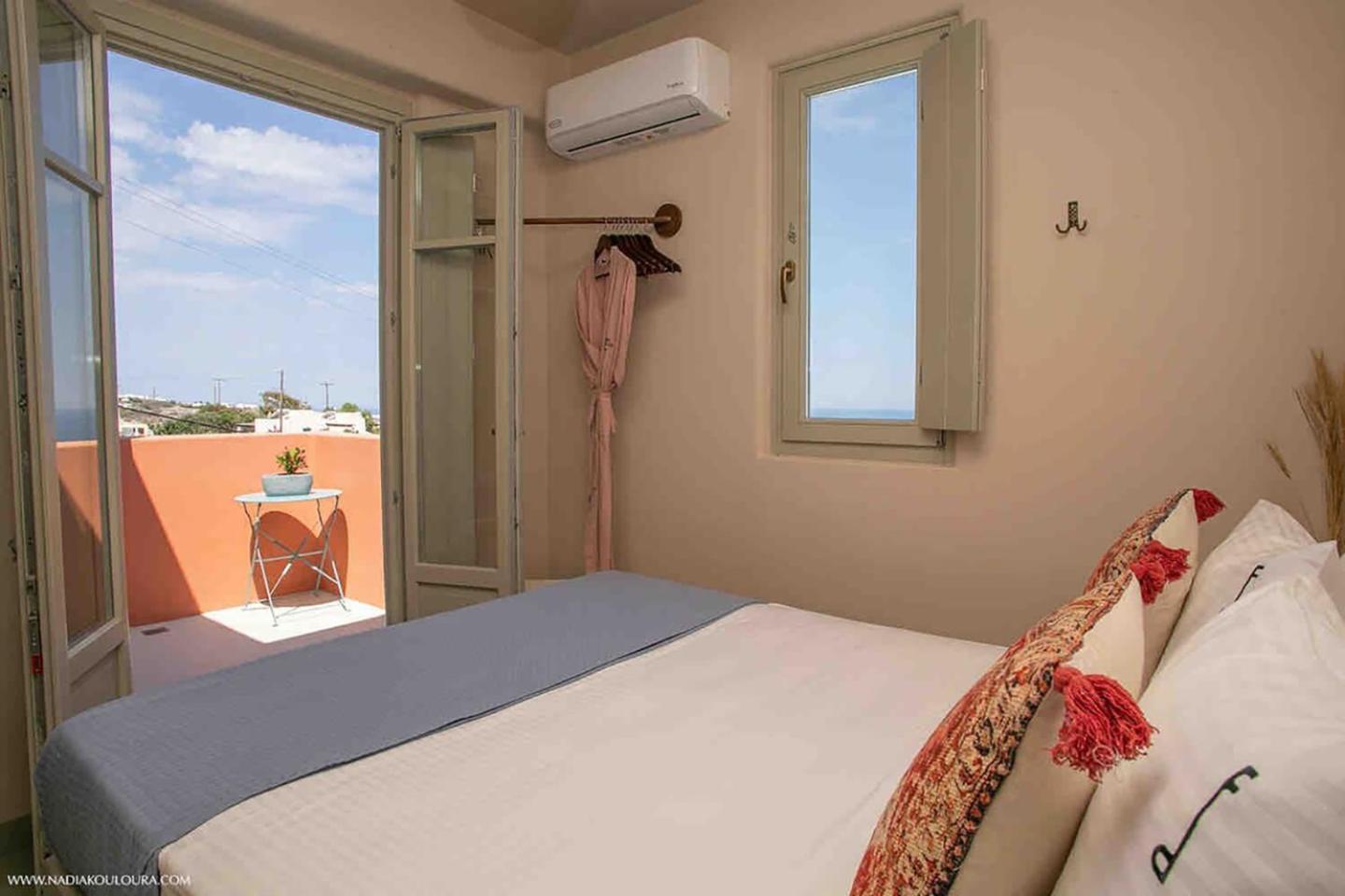 Pink Freud Villas Santorini أويا المظهر الخارجي الصورة